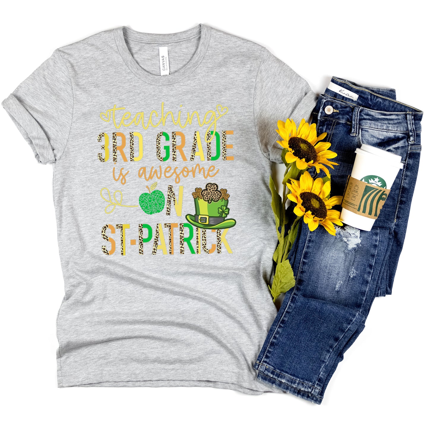 Teaching 3RD Grade Teacher St Patrick's Day T-Shirt - Lucky To Be A Third Grade School Teacher Team