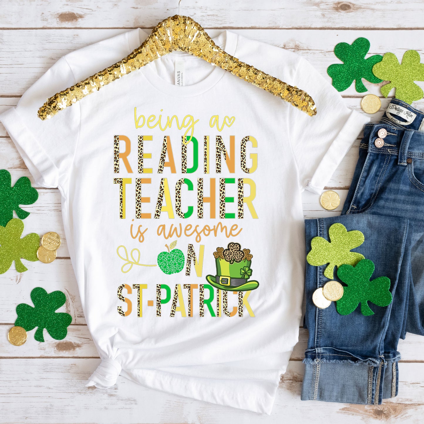 Teaching Reading Teacher St Patrick's Day T-Shirt